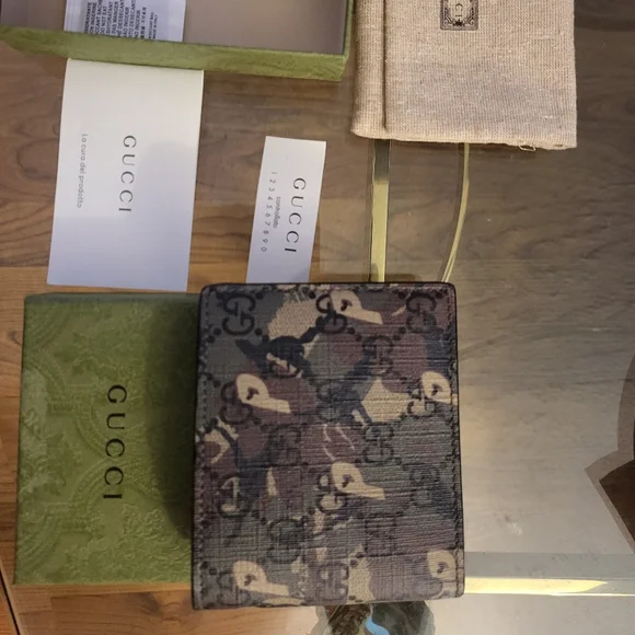 Authentic Palace x Gucci GG- P Supreme Canvas Bi-fold Camouflage Wallet - Picture 3 of 10